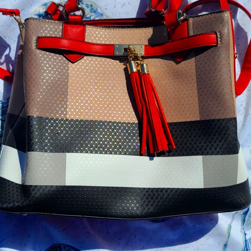 Purse and wallet
